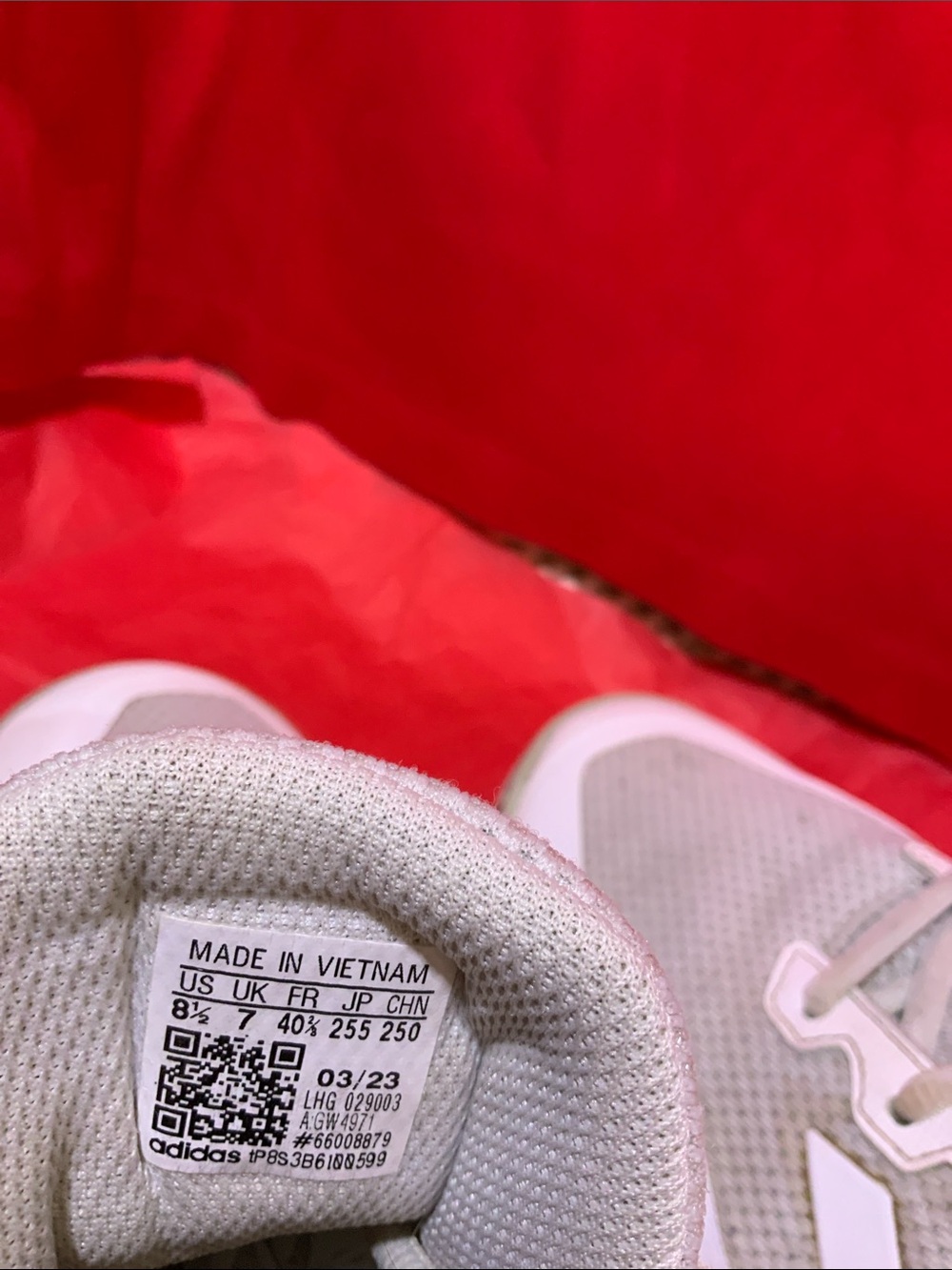 ADIDAS - Picture 8 of 8